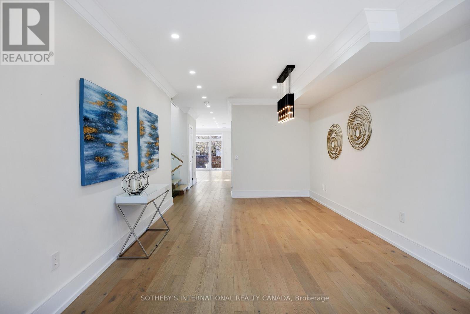 54 A Trueman Avenue, Toronto, Ontario  M8Z 5A2 - Photo 4 - W12959878