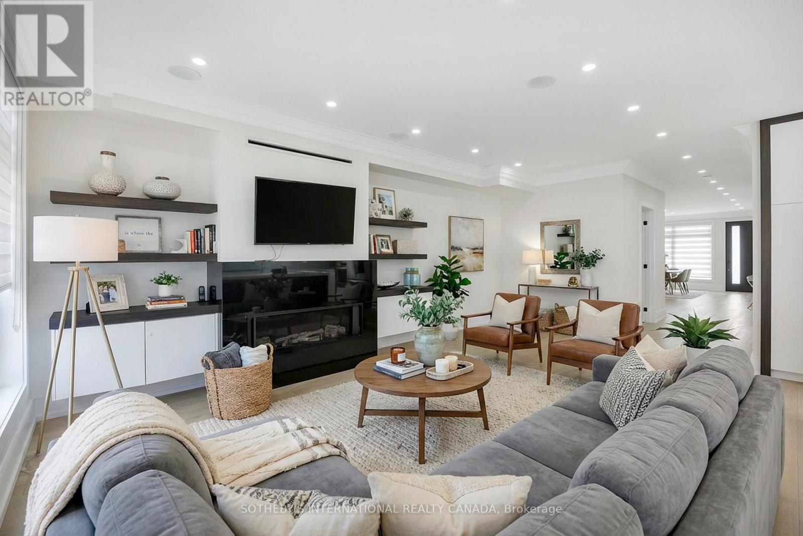 54 A Trueman Avenue, Toronto, Ontario  M8Z 5A2 - Photo 8 - W12959878