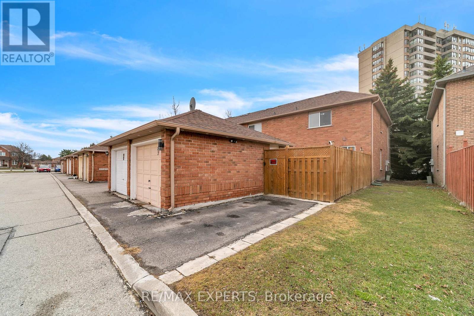 87 - 35 Malta Avenue, Brampton, Ontario  L6Y 5B4 - Photo 49 - W12959892