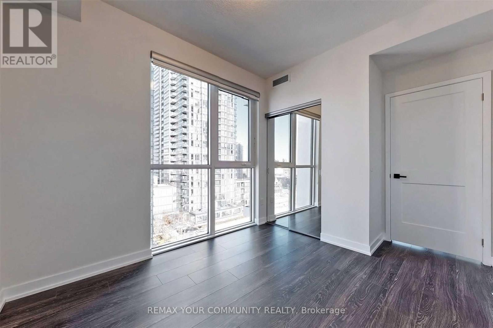 1207 - 4085 Parkside Village Drive, Mississauga, Ontario  L5B 0K9 - Photo 15 - W12959906