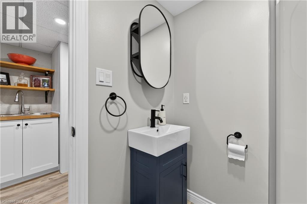 51 Elgar Avenue, Hamilton, Ontario  L9C 4E3 - Photo 31 - 40816142