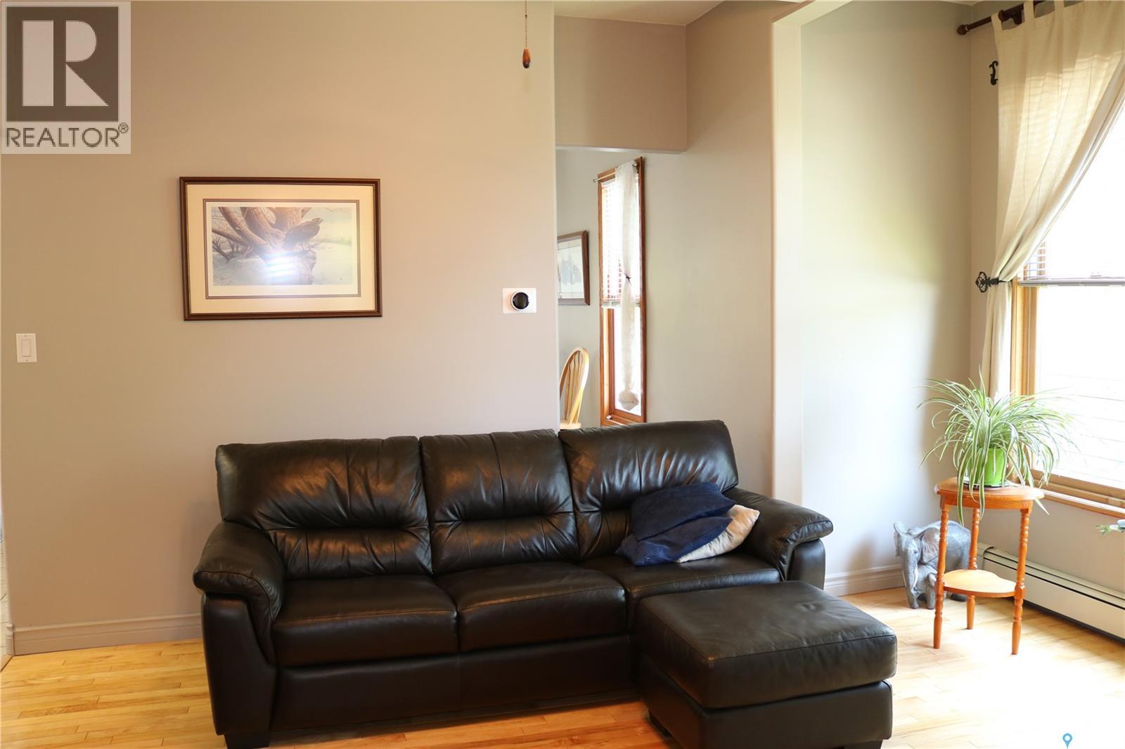 1001 Mark Avenue, Moosomin, Saskatchewan  S0G 3N0 - Photo 11 - SK032133