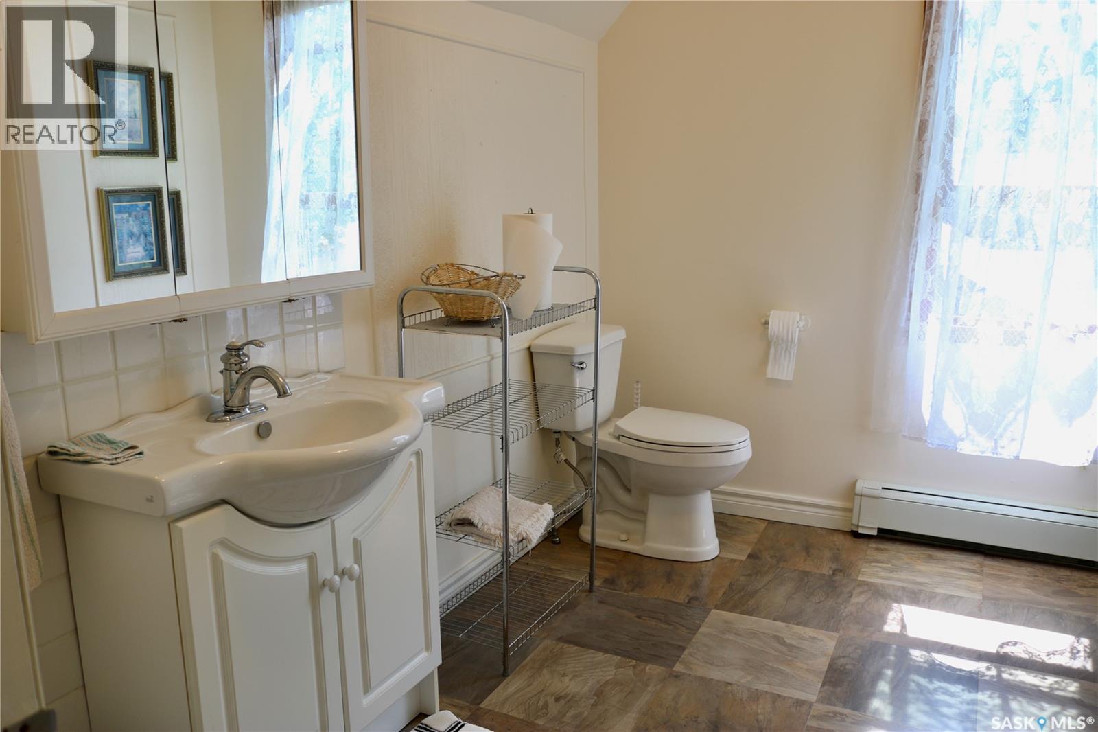 1001 Mark Avenue, Moosomin, Saskatchewan  S0G 3N0 - Photo 32 - SK032133