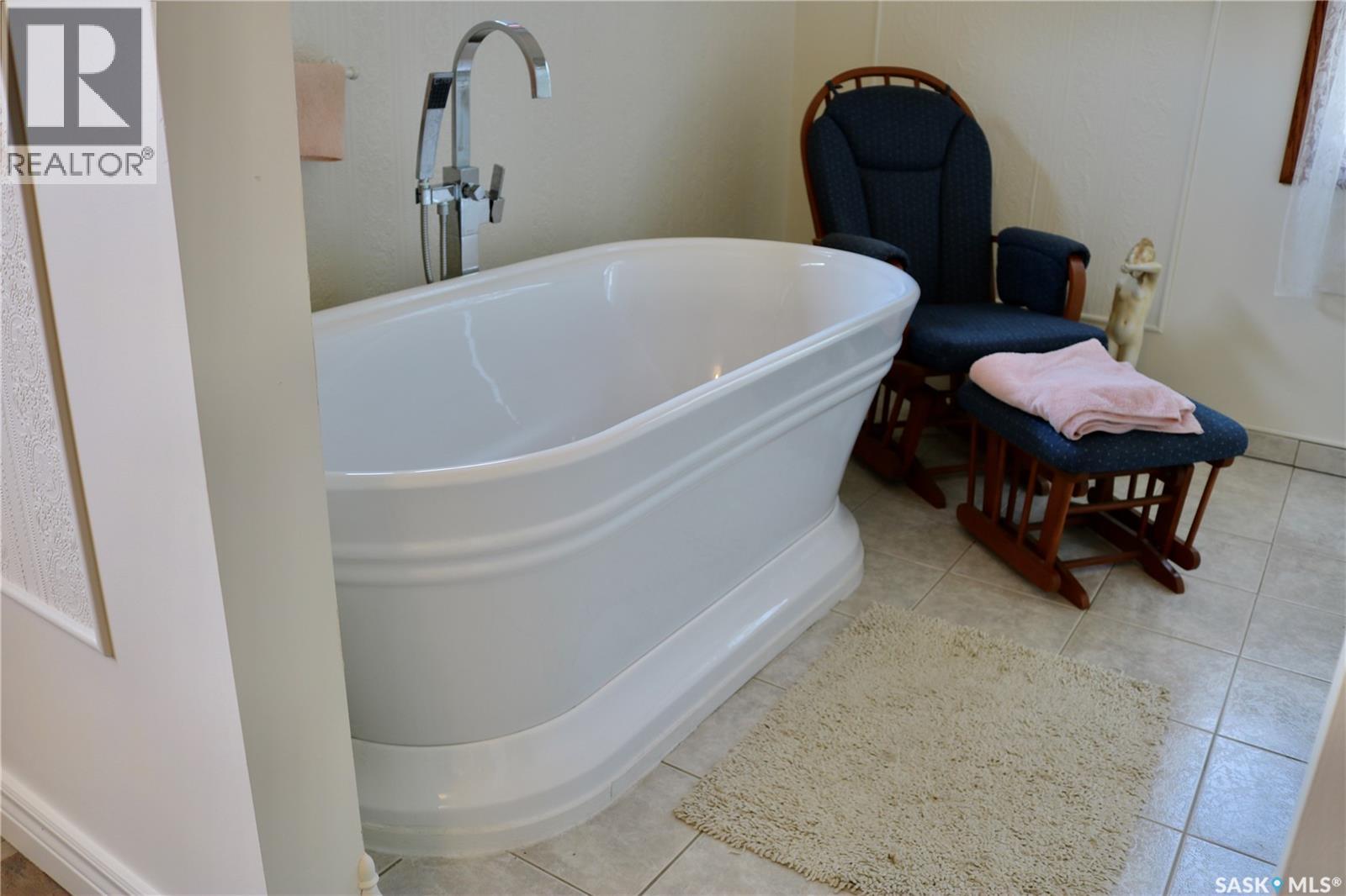 1001 Mark Avenue, Moosomin, Saskatchewan  S0G 3N0 - Photo 34 - SK032133