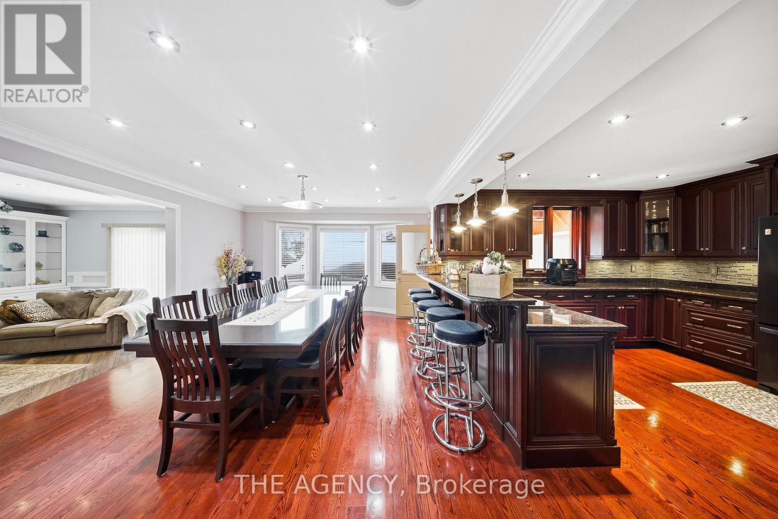 47 Burnt Ember Court, Kitchener, Ontario  N2A 3X3 - Photo 3 - X12959726