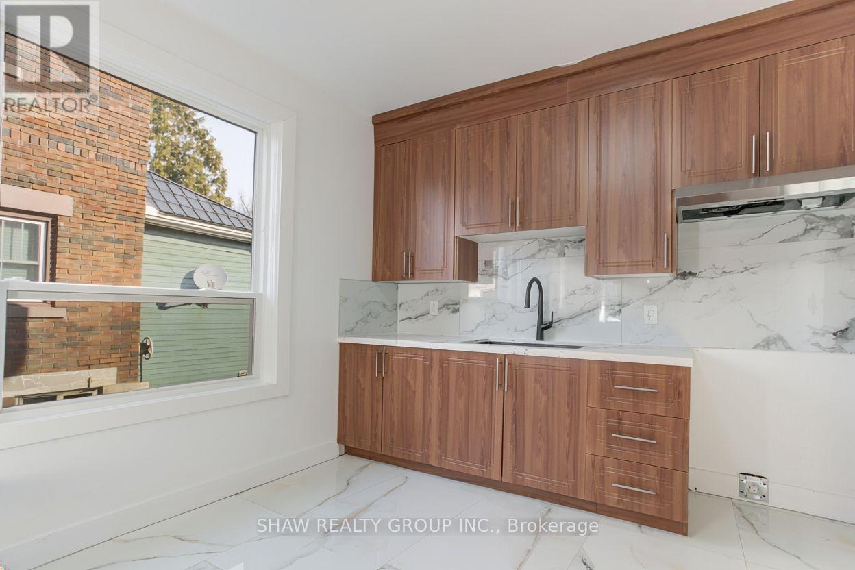 80 Lancaster Street W, Kitchener, Ontario  N2H 4T6 - Photo 13 - X12959738