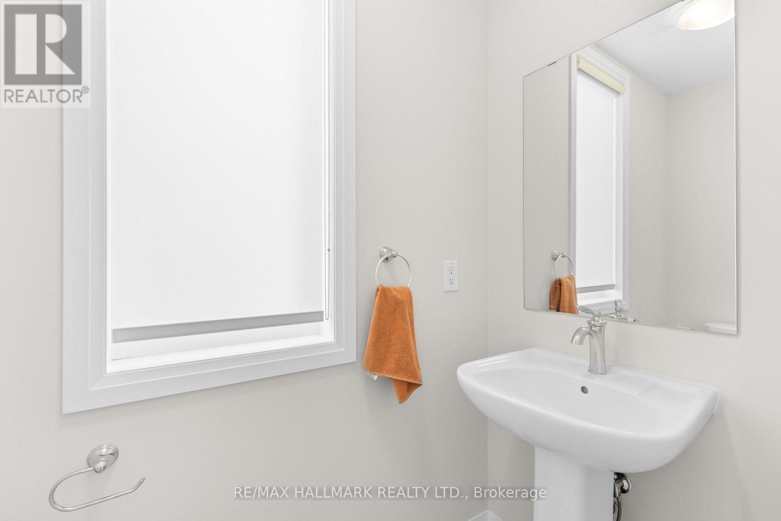 16 Crossmore Crescent, Cambridge, Ontario  N1S 0C7 - Photo 5 - X12959896