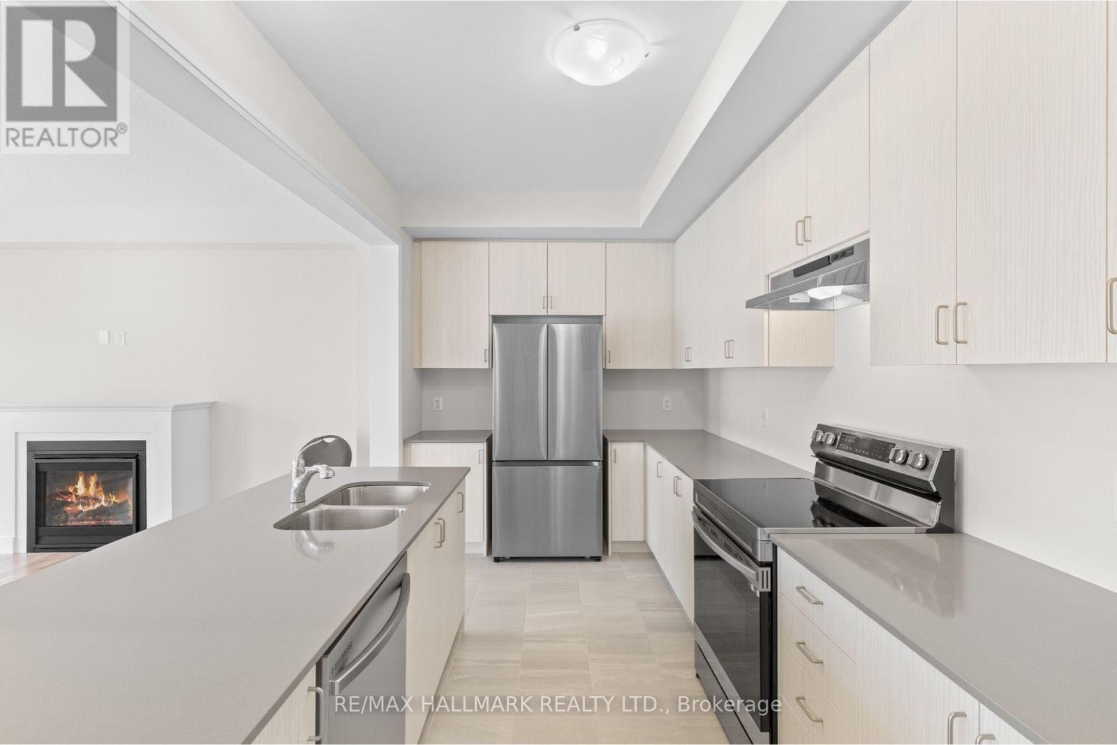 16 Crossmore Crescent, Cambridge, Ontario  N1S 0C7 - Photo 6 - X12959896