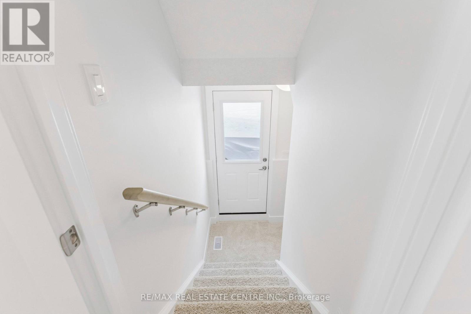 123 Maple Street, Mapleton, Ontario  N0G 1P0 - Photo 40 - X12950220