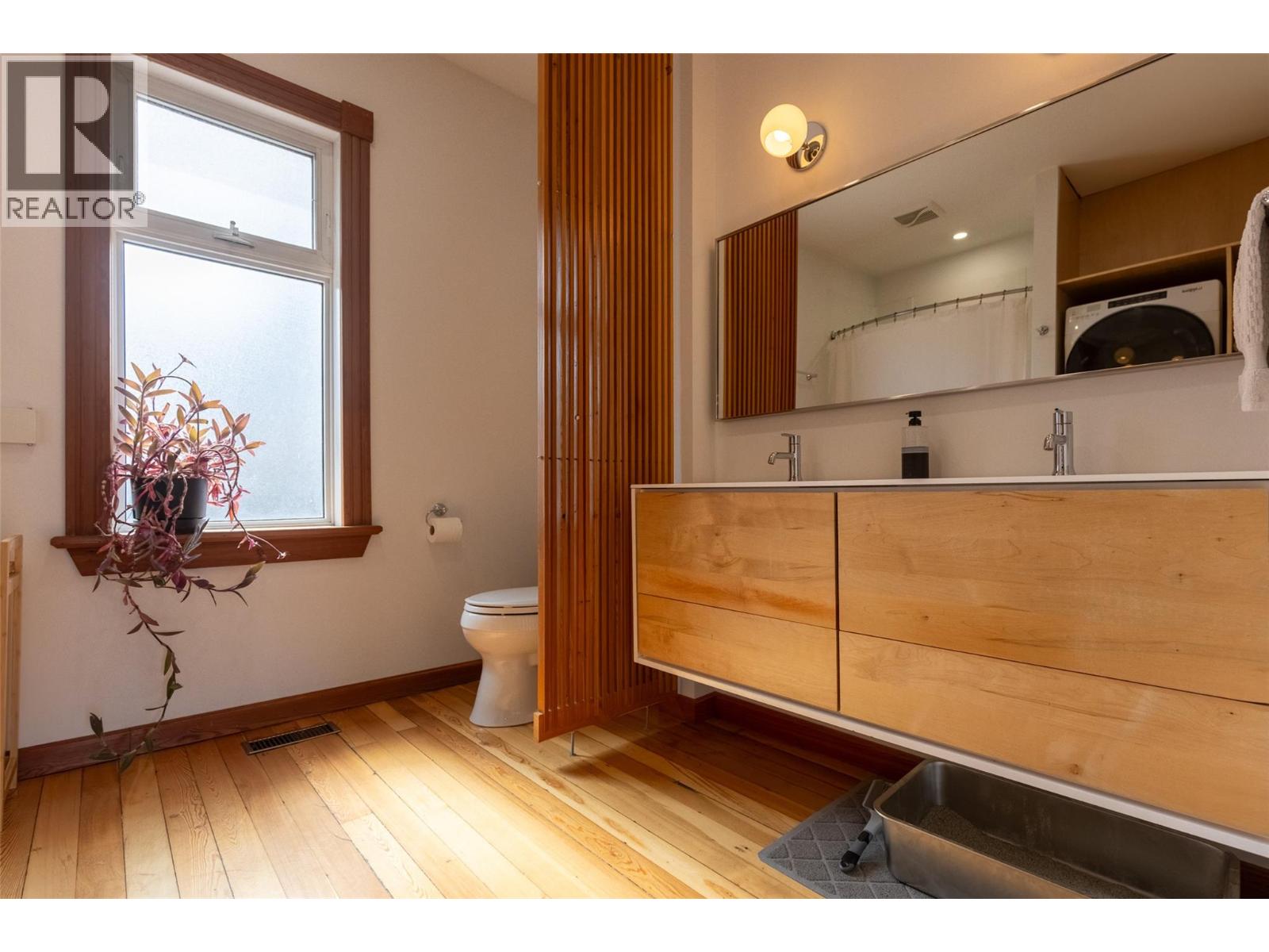 392 6th Avenue, Fernie, British Columbia  V0B 1M0 - Photo 35 - 10382110