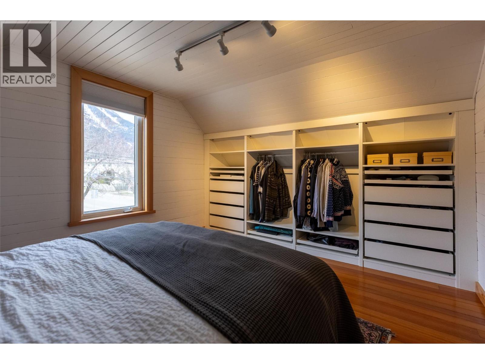 392 6th Avenue, Fernie, British Columbia  V0B 1M0 - Photo 50 - 10382110