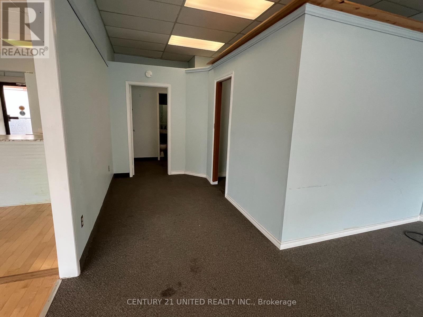 3 - 4 - 203 Simcoe Street, Peterborough, Ontario  K9H 2H6 - Photo 4 - X12959942