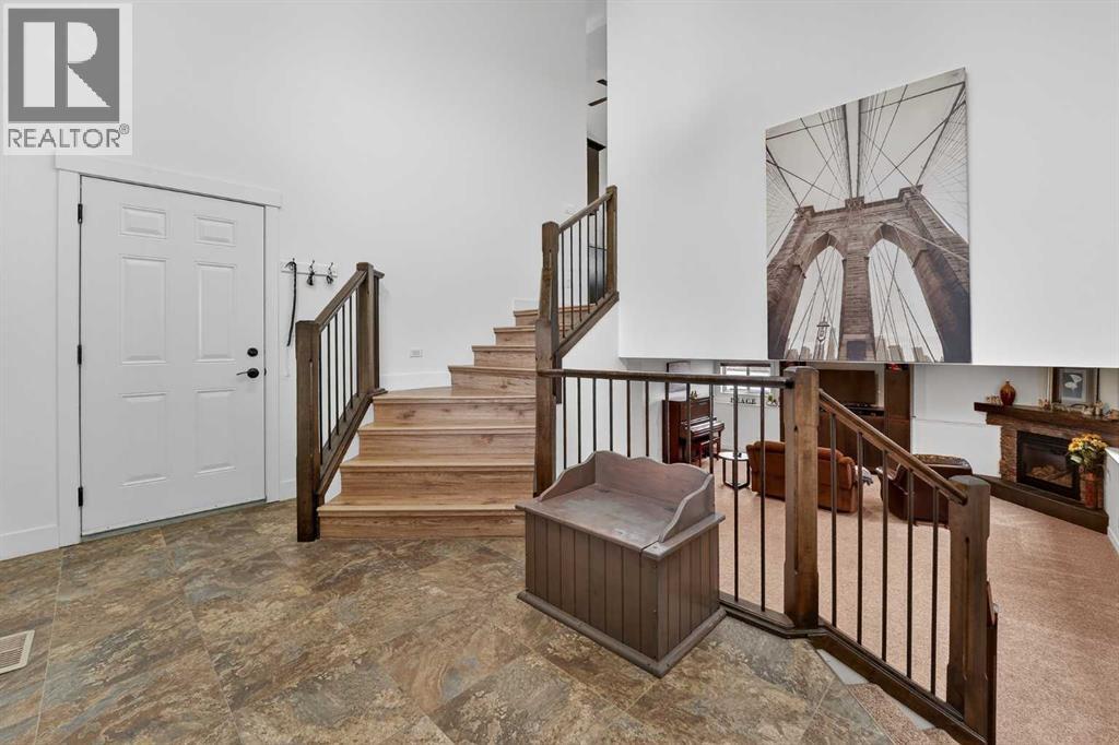 64 Riverhurst Cove W, Lethbridge, Alberta  T1K 6Y8 - Photo 4 - A2299252