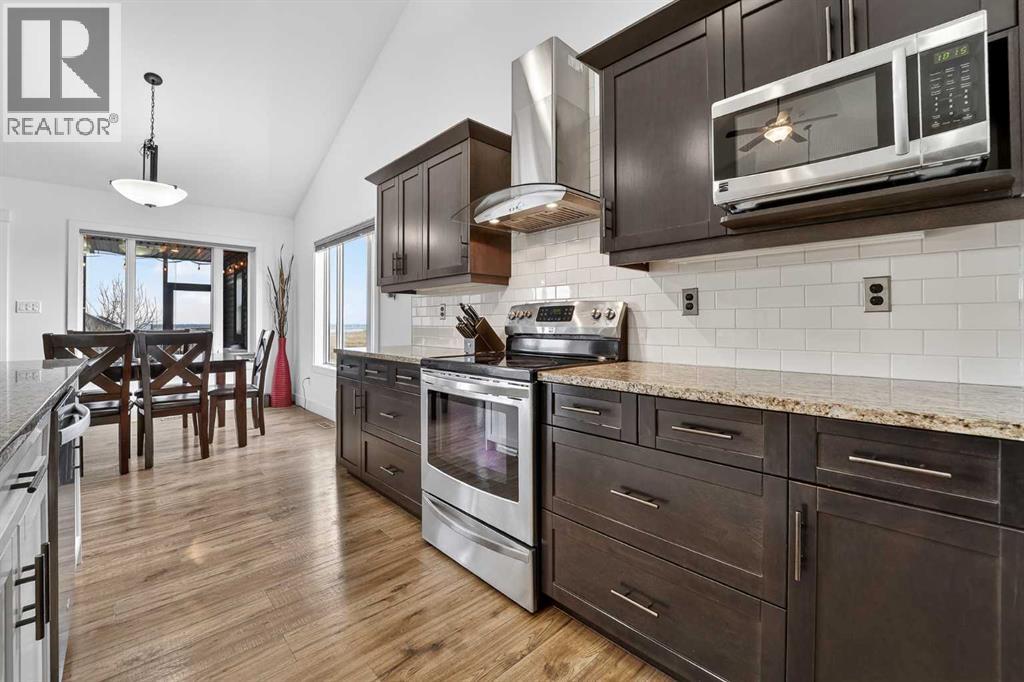 64 Riverhurst Cove W, Lethbridge, Alberta  T1K 6Y8 - Photo 10 - A2299252