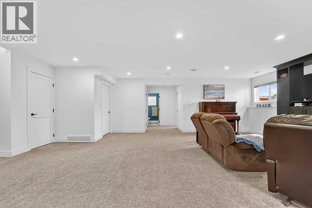 64 Riverhurst Cove W, Lethbridge, Alberta  T1K 6Y8 - Photo 33 - A2299252