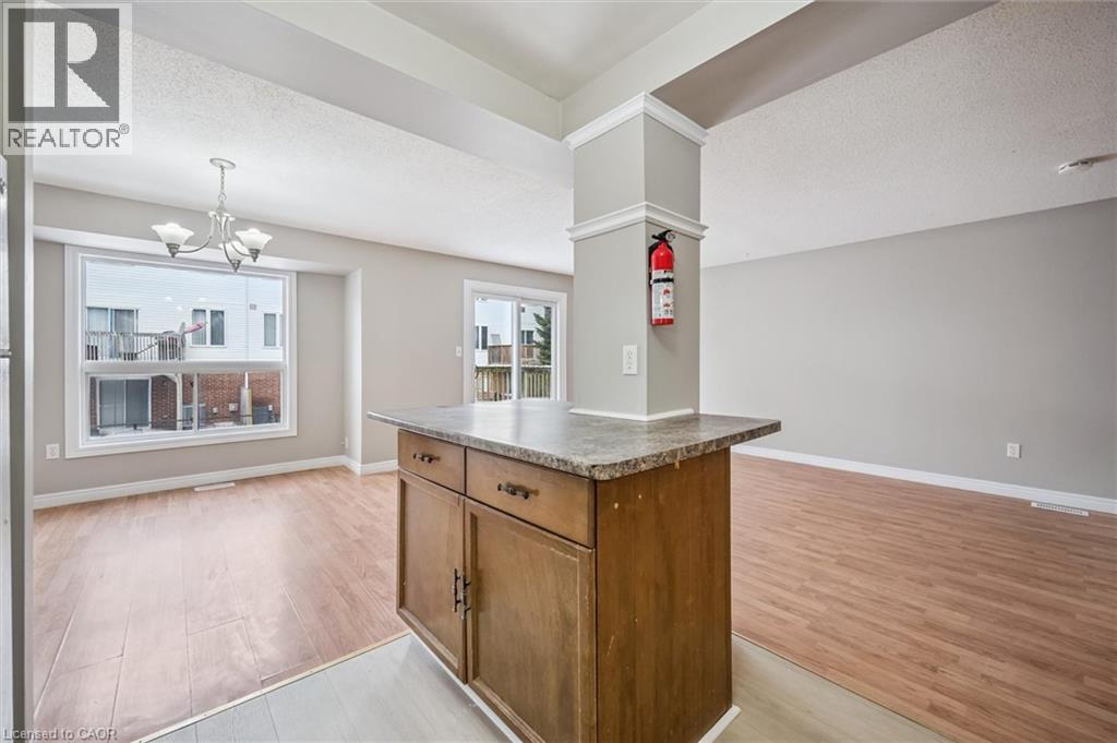 54 Green Valley Drive Unit# 1, Kitchener, Ontario  N2P 1Z9 - Photo 9 - 40813235