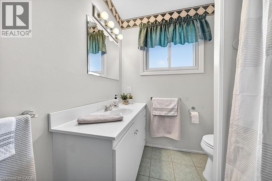 66 Highridge Avenue, Hamilton, Ontario  L8E 2S1 - Photo 19 - 40814940