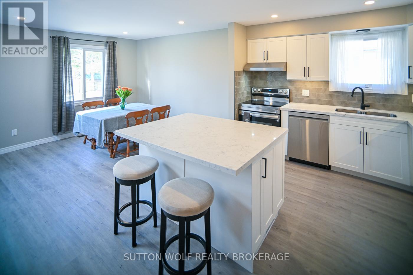 2272 Bentim Road, Strathroy-Caradoc, Ontario  N0L 1W0 - Photo 10 - X12959986