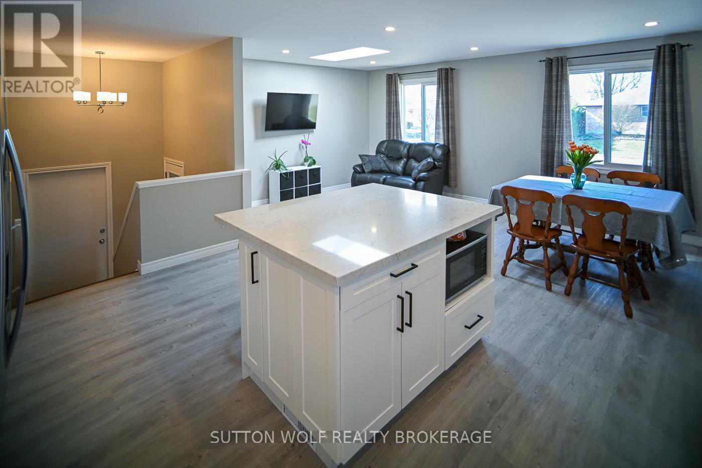 2272 Bentim Road, Strathroy-Caradoc, Ontario  N0L 1W0 - Photo 11 - X12959986