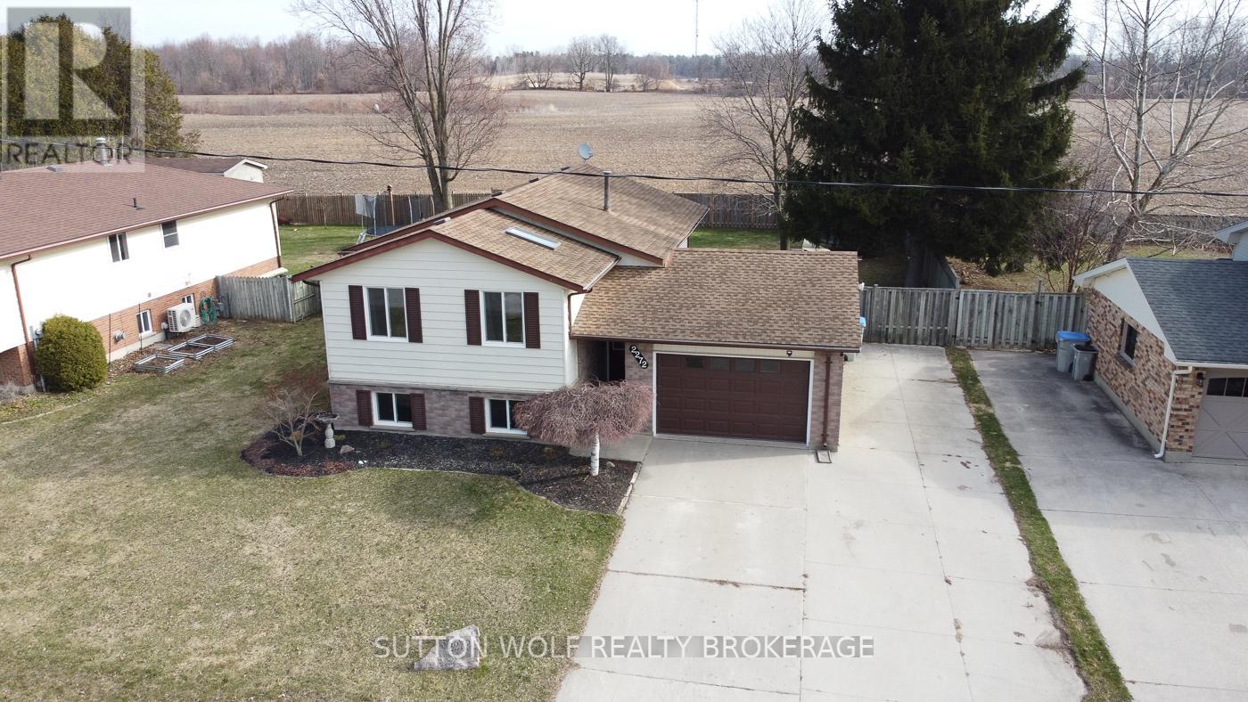 2272 Bentim Road, Strathroy-Caradoc, Ontario  N0L 1W0 - Photo 42 - X12959986