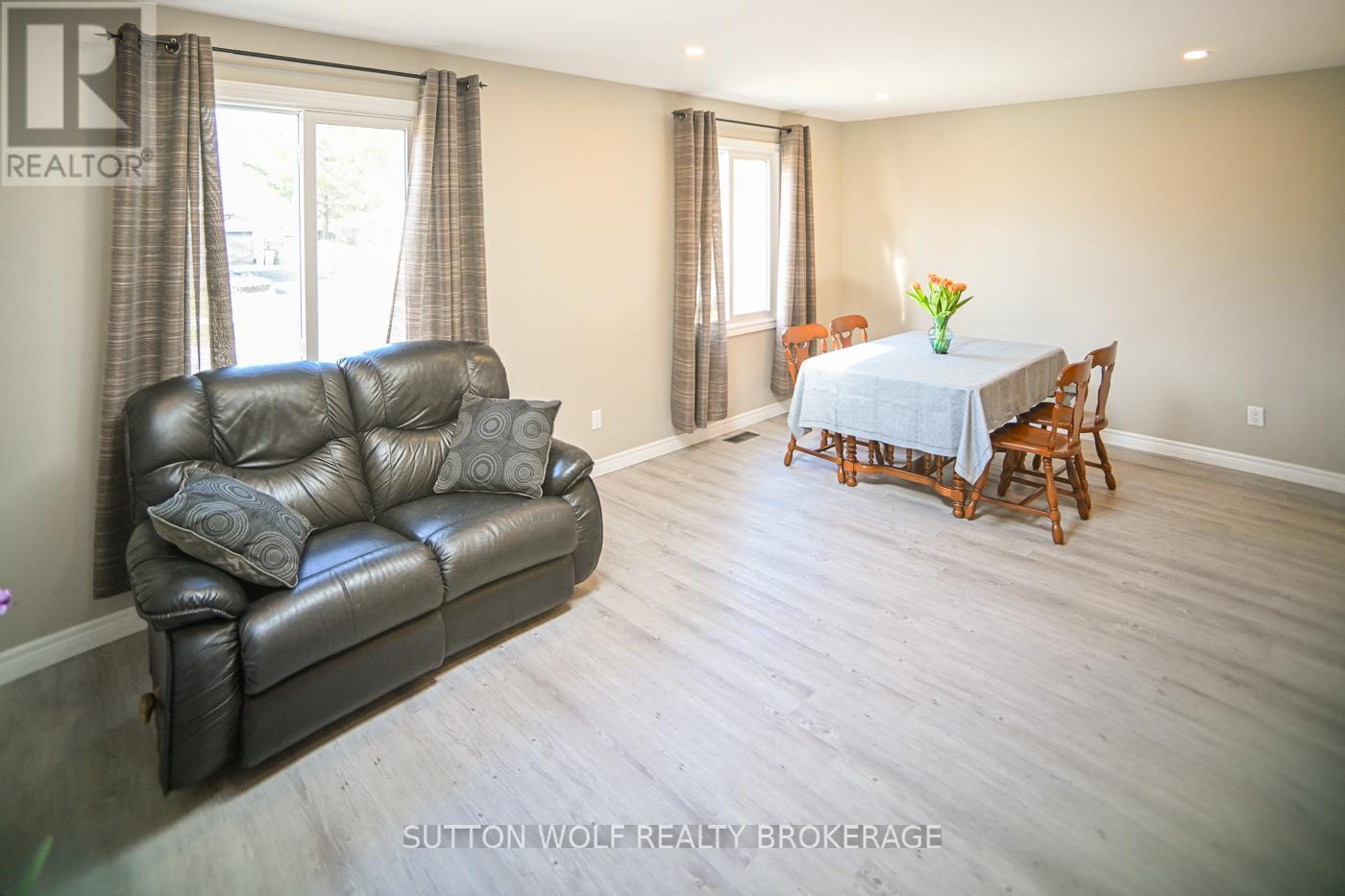 2272 Bentim Road, Strathroy-Caradoc, Ontario  N0L 1W0 - Photo 8 - X12959986