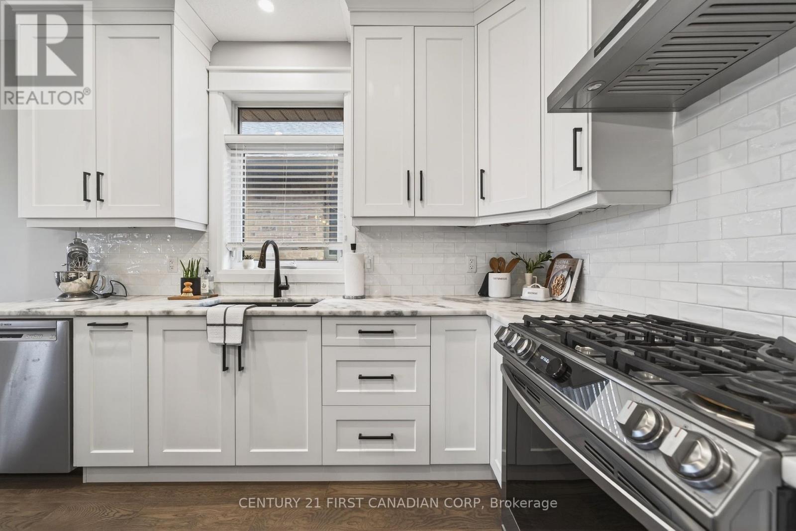 12-159 Collins Way Street, Strathroy-Caradoc, Ontario  N7G 0G8 - Photo 14 - X12960022