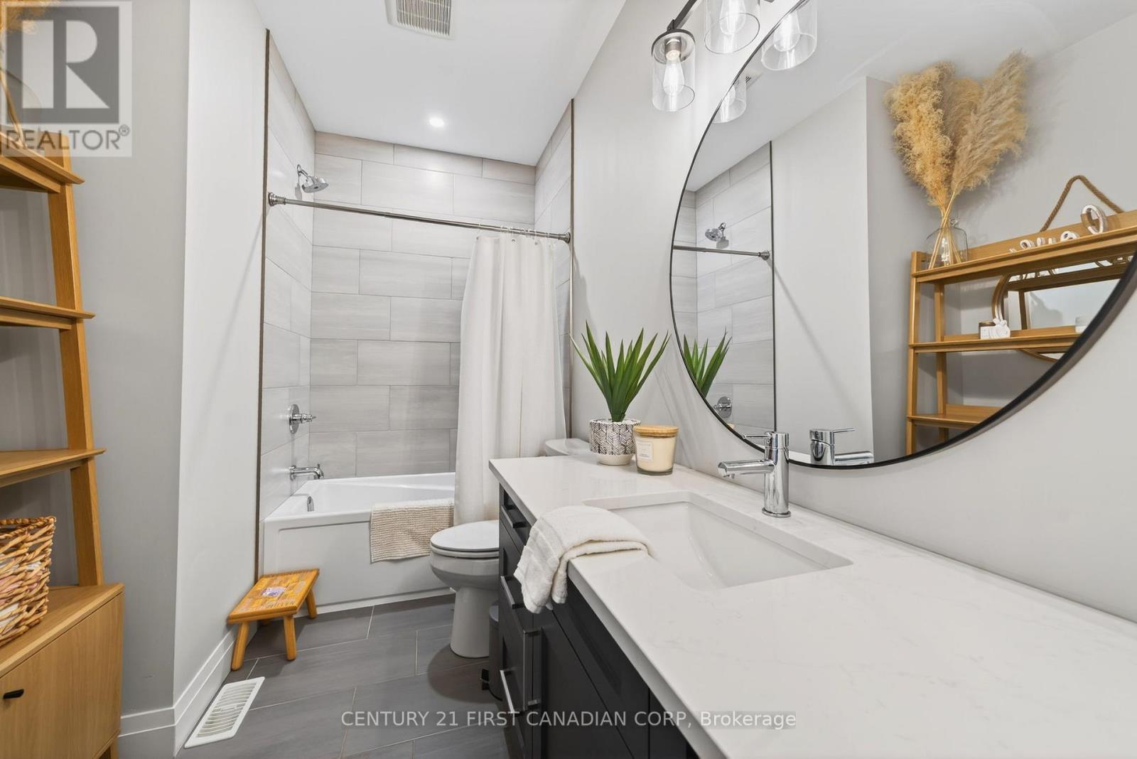 12-159 Collins Way Street, Strathroy-Caradoc, Ontario  N7G 0G8 - Photo 8 - X12960022