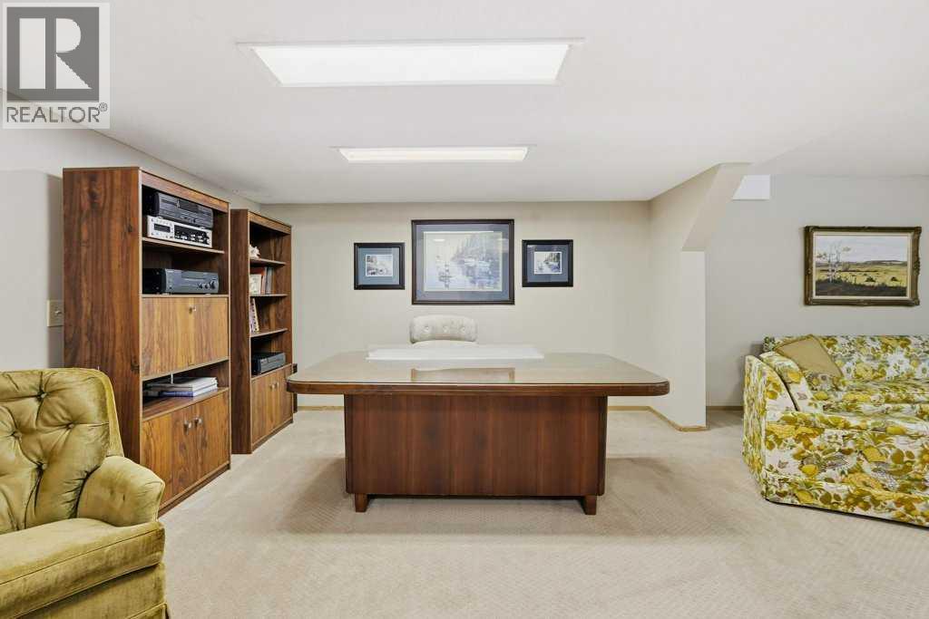 9 Douglasbank Gardens SE, Calgary, Alberta  T2Z 2C9 - Photo 24 - A2297877