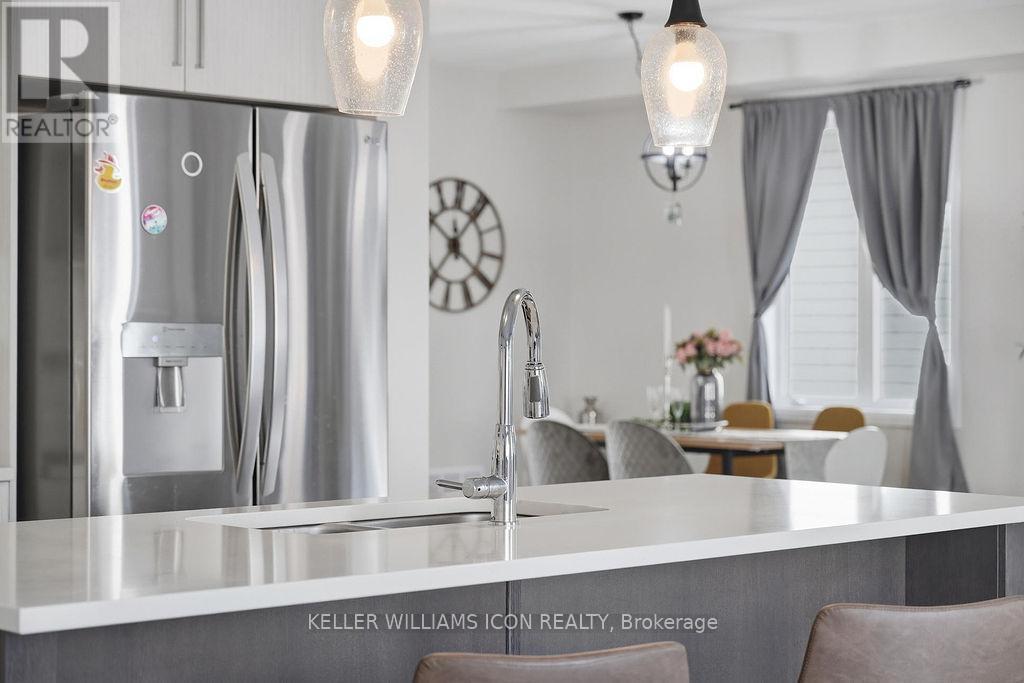 808 Cappamore Drive, Ottawa, Ontario  K2J 6V6 - Photo 25 - X12959970