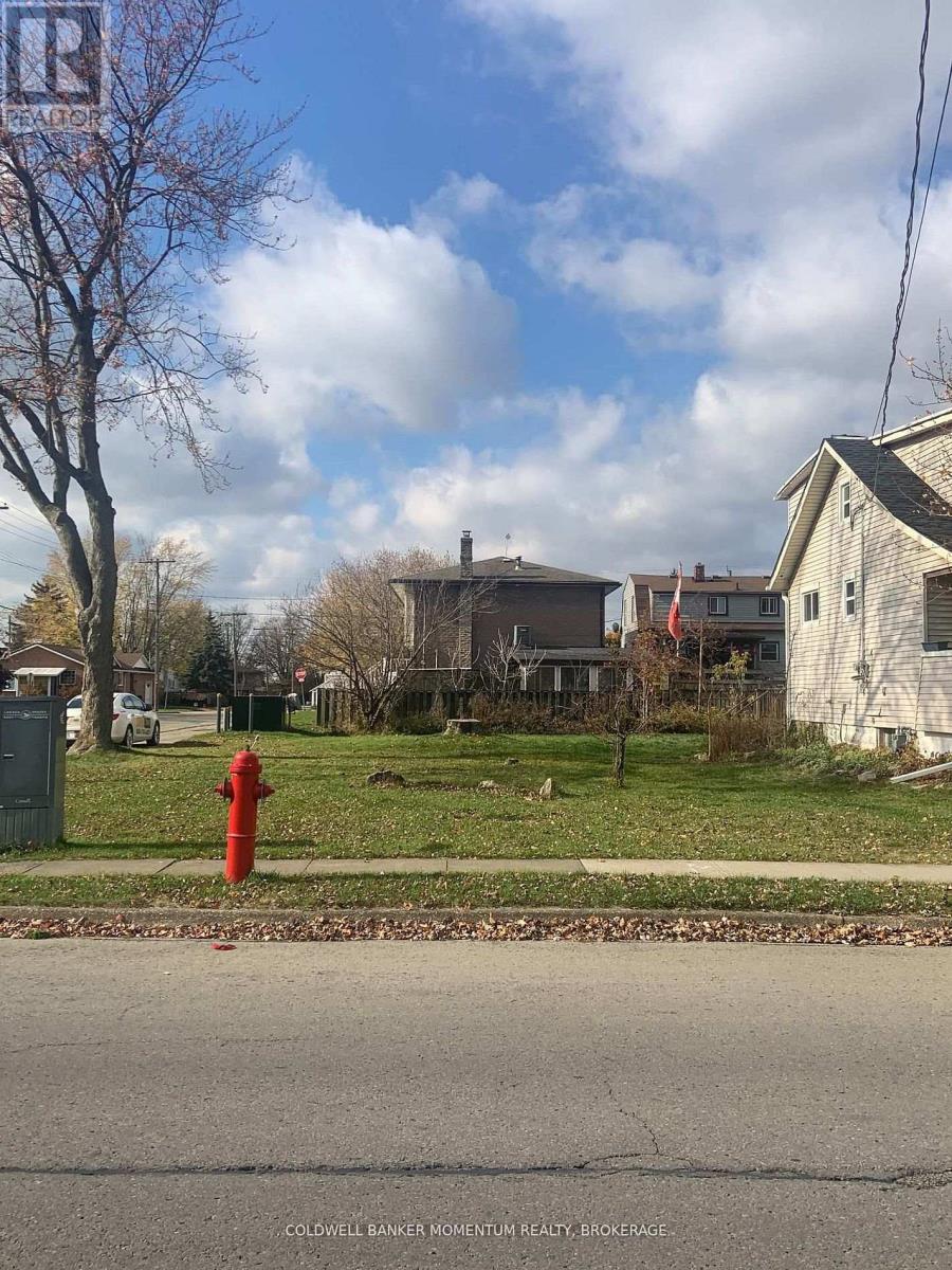 652 Steele Street, Port Colborne, Ontario  L3K 4Y9 - Photo 5 - X12960030