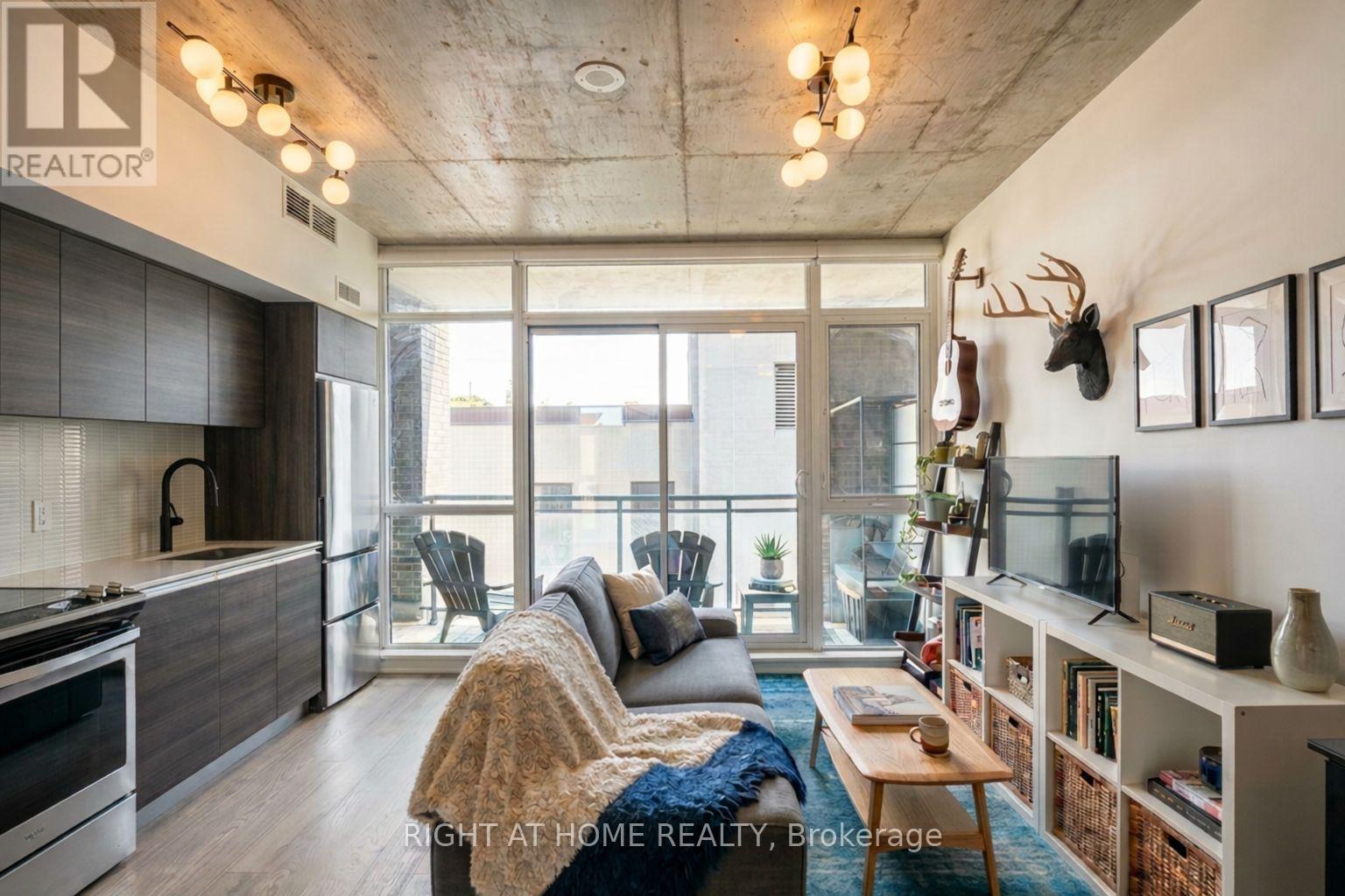 426 - 1190 Dundas Street E, Toronto, Ontario  M4M 0C5 - Photo 2 - E12864174