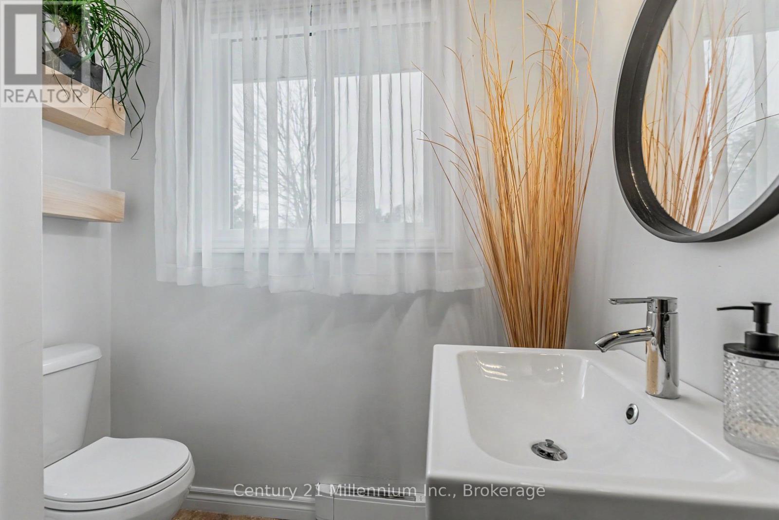 100 South Rankin Street, Saugeen Shores, Ontario  N0H 2L0 - Photo 25 - X12959984