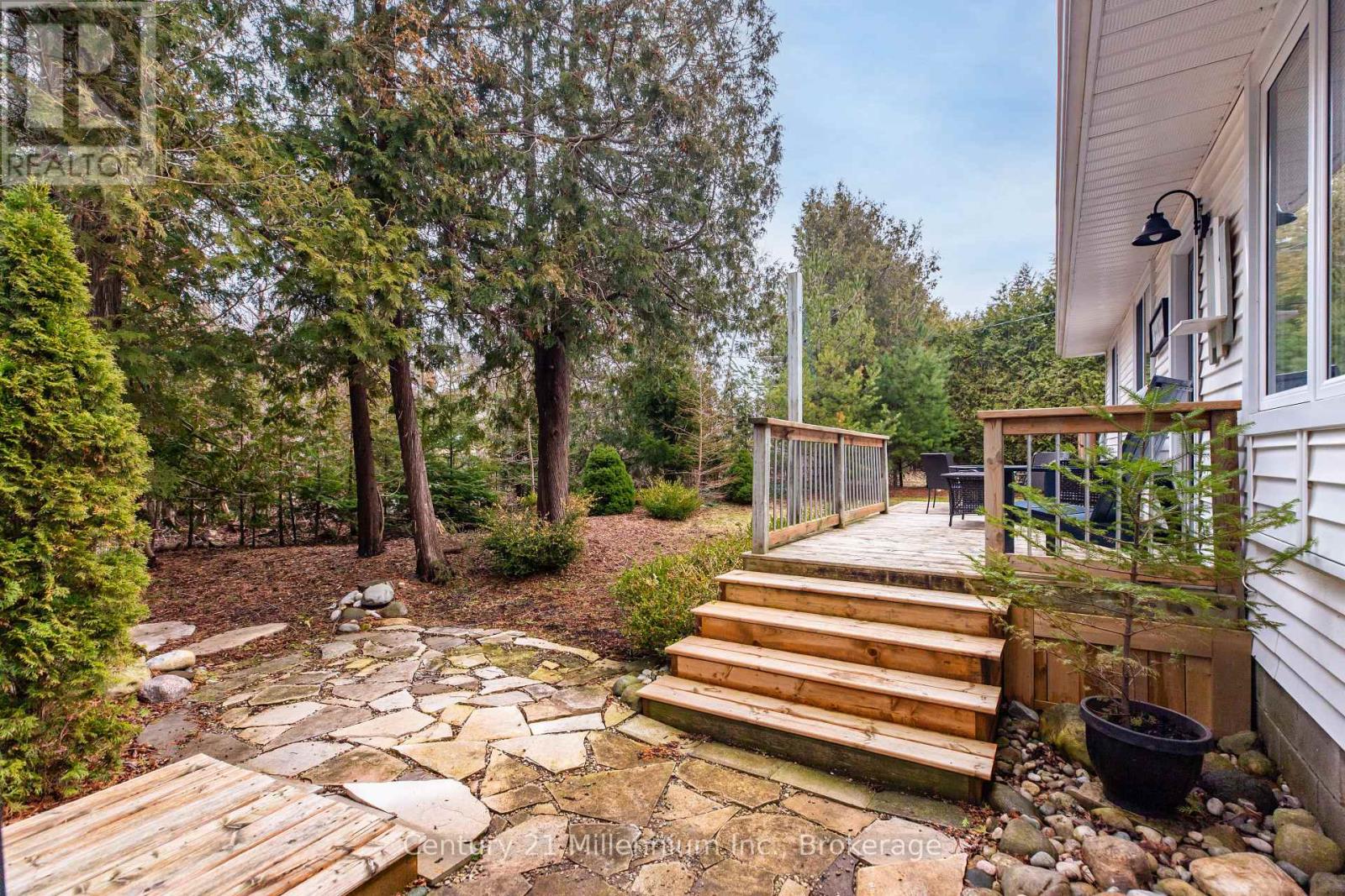 100 South Rankin Street, Saugeen Shores, Ontario  N0H 2L0 - Photo 27 - X12959984