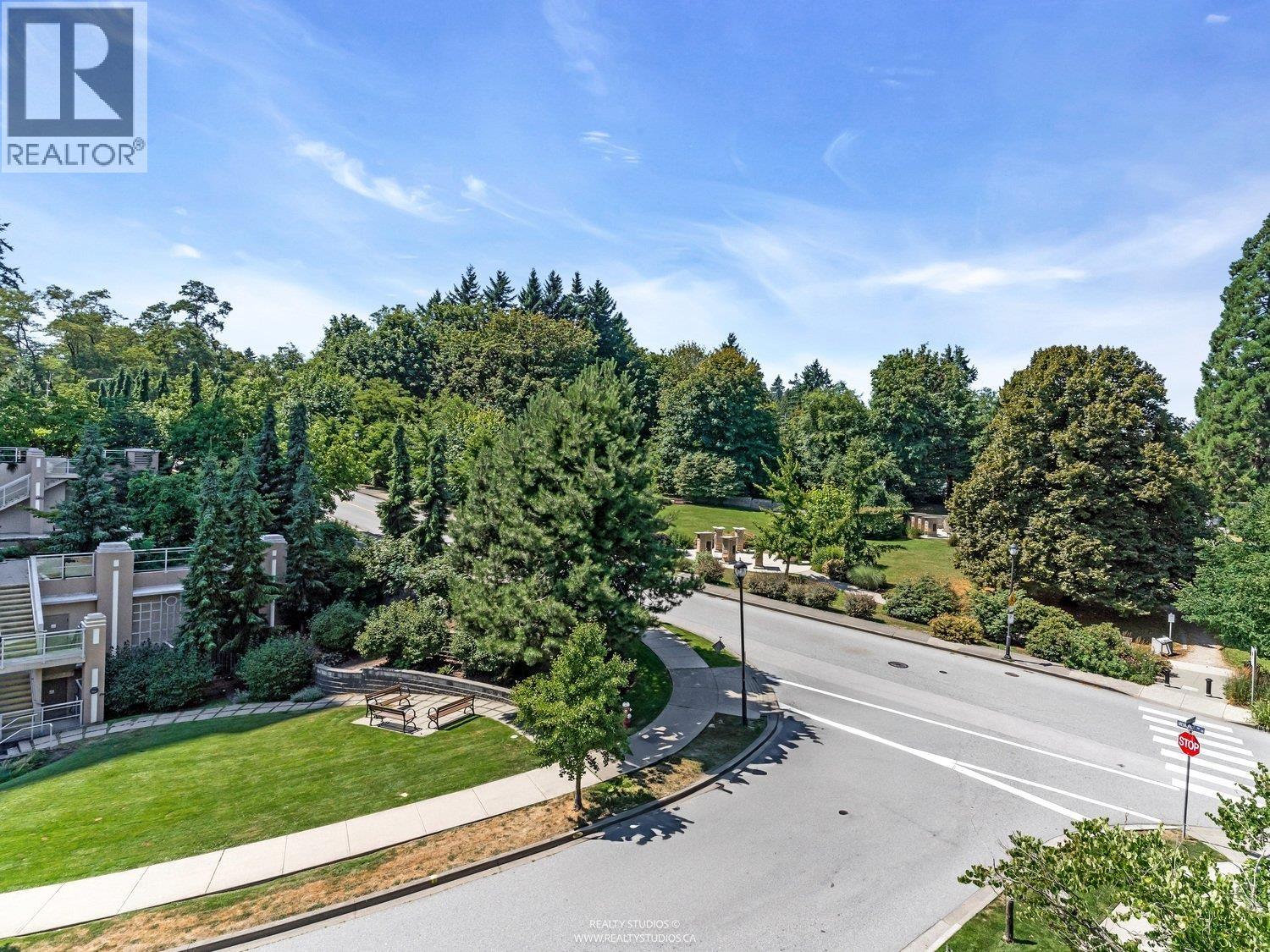 402 285 Ross Drive, New Westminster, British Columbia  V3L 0B9 - Photo 11 - R3107010