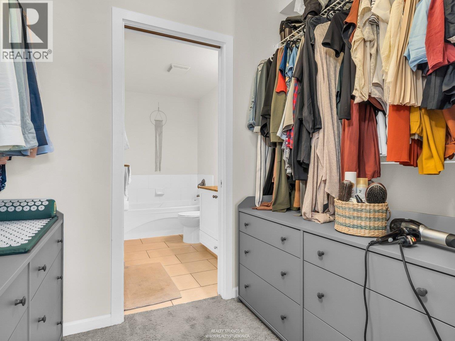 402 285 Ross Drive, New Westminster, British Columbia  V3L 0B9 - Photo 19 - R3107010