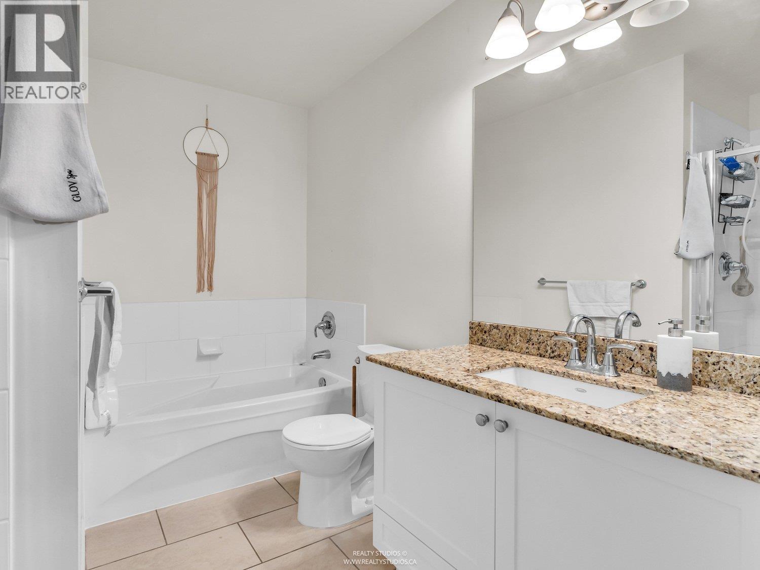 402 285 Ross Drive, New Westminster, British Columbia  V3L 0B9 - Photo 20 - R3107010