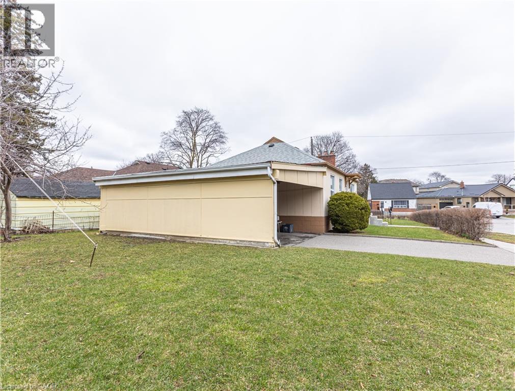 1 Snaresbrook Drive, Toronto, Ontario  M9W 2N5 - Photo 49 - 40817743