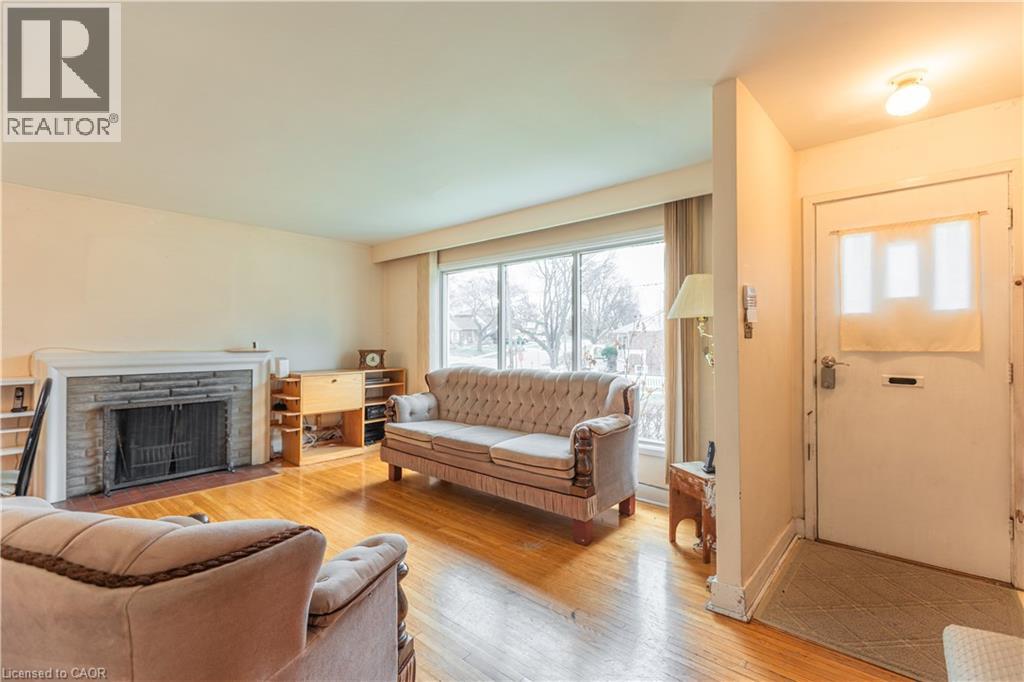 1 Snaresbrook Drive, Toronto, Ontario  M9W 2N5 - Photo 5 - 40817743