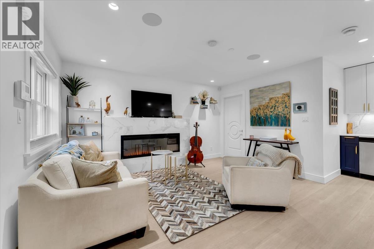 1020 ODLUM DRIVE, Vancouver, British Columbia