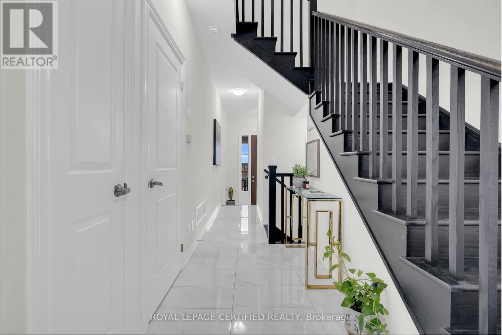 66 Grassbourne Avenue, Kitchener, Ontario  N2R 0S5 - Photo 8 - X12959642