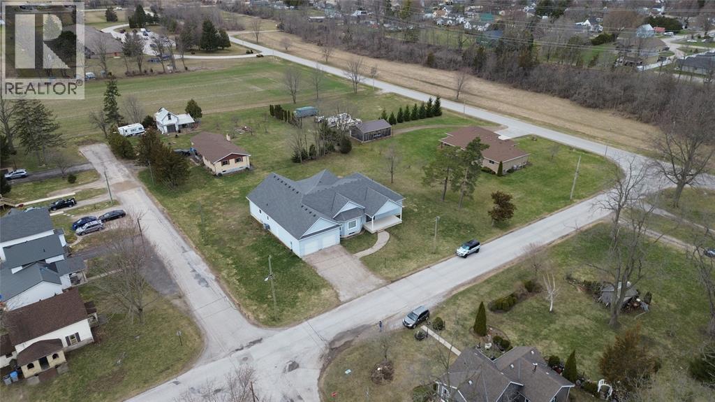 3167 Broadway Street, Brooke-Alvinston, Ontario  N0N 1A0 - Photo 24 - 26007073