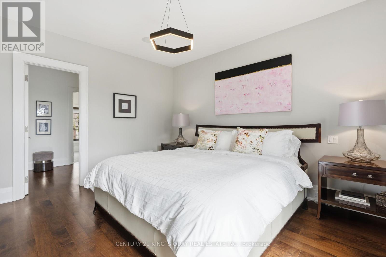 33 Nesbitt Drive, Toronto, Ontario  M4W 2G2 - Photo 18 - C12960034