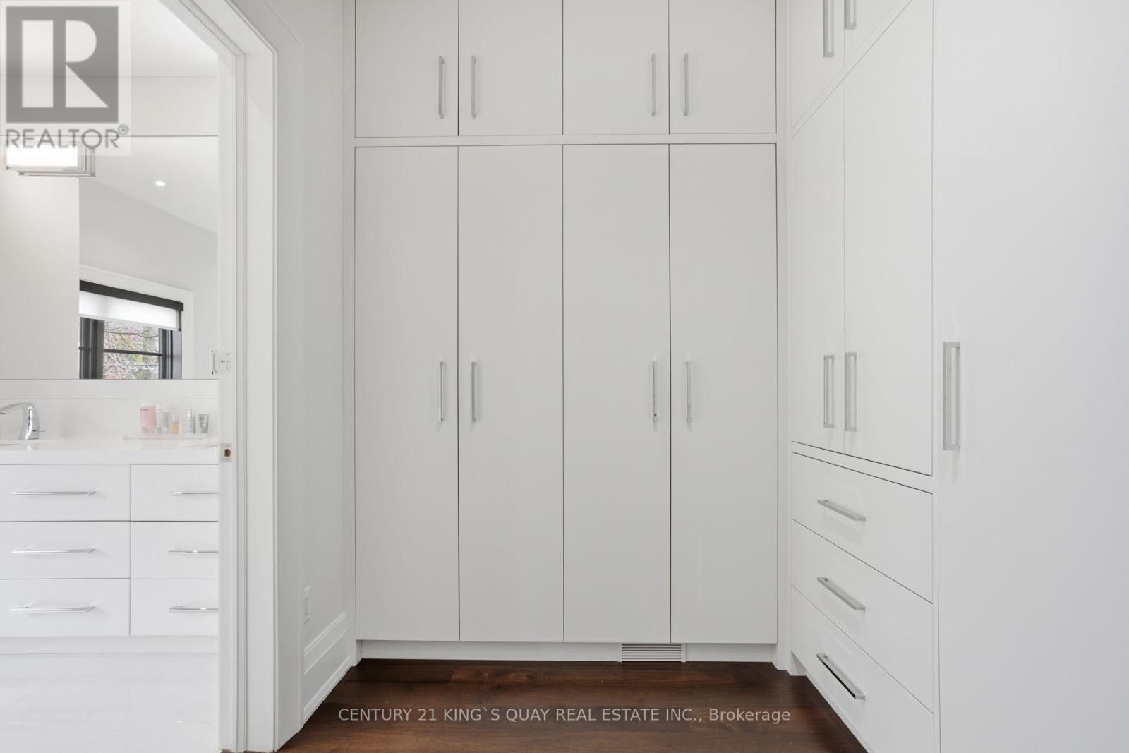 33 Nesbitt Drive, Toronto, Ontario  M4W 2G2 - Photo 22 - C12960034