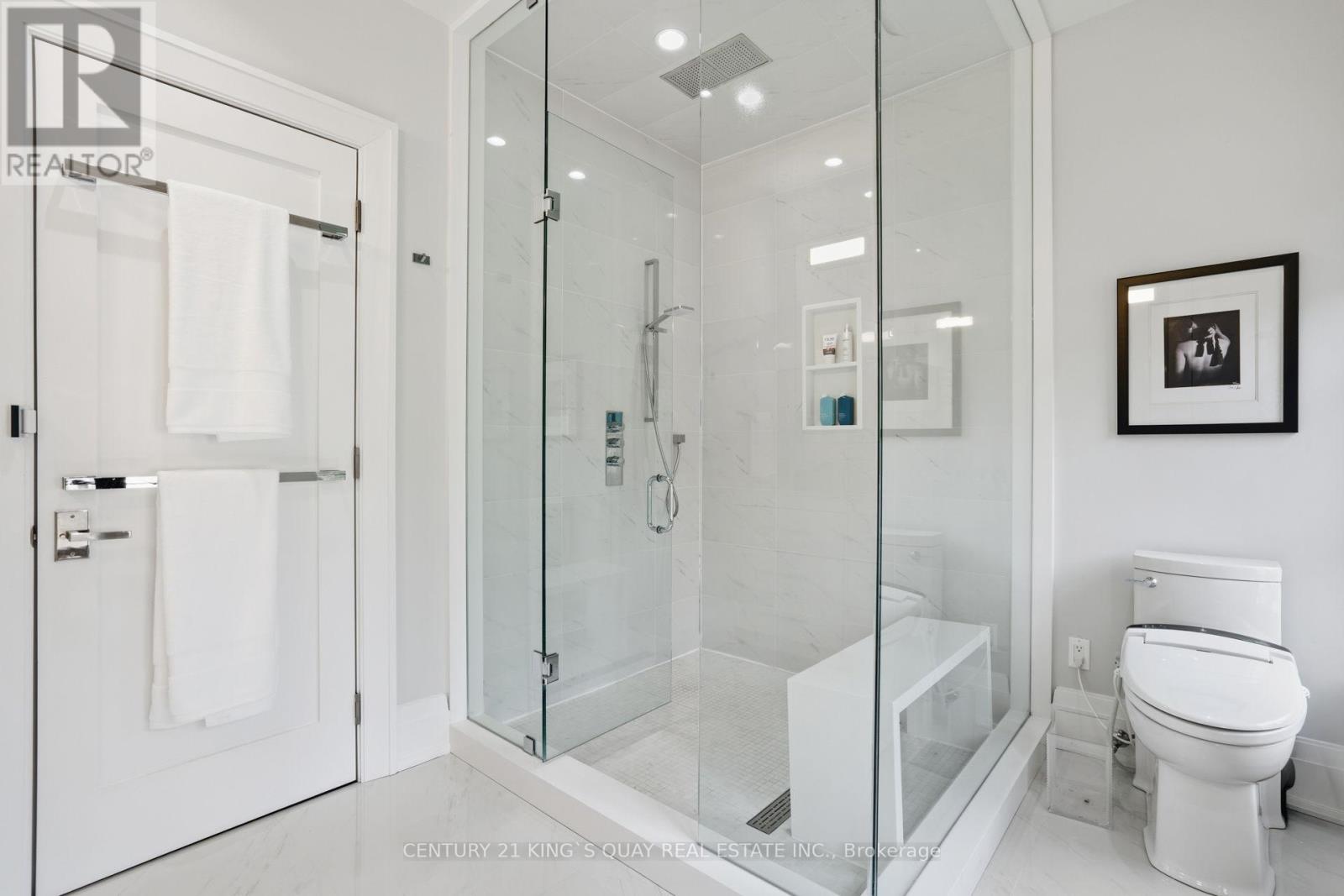 33 Nesbitt Drive, Toronto, Ontario  M4W 2G2 - Photo 24 - C12960034