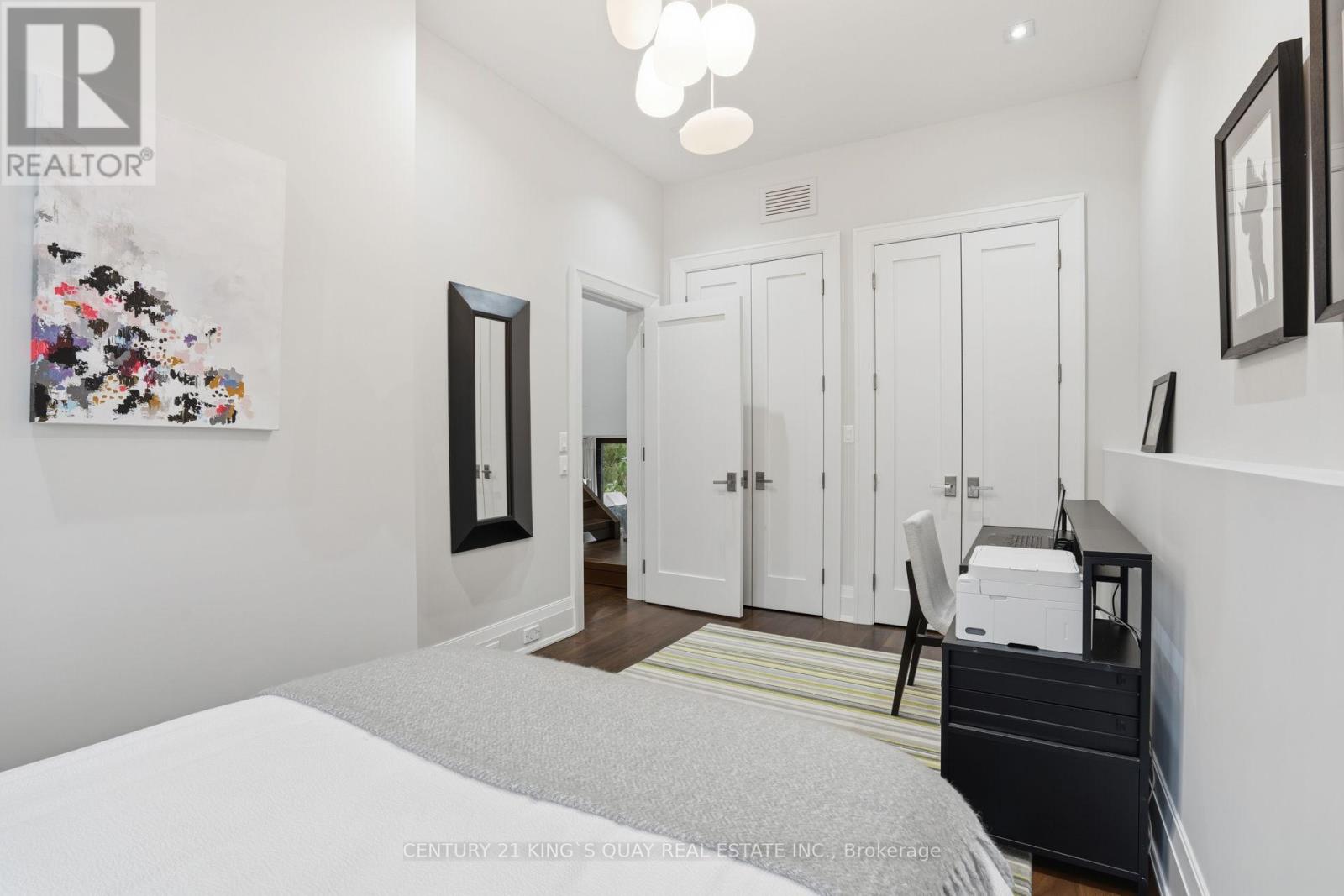 33 Nesbitt Drive, Toronto, Ontario  M4W 2G2 - Photo 36 - C12960034