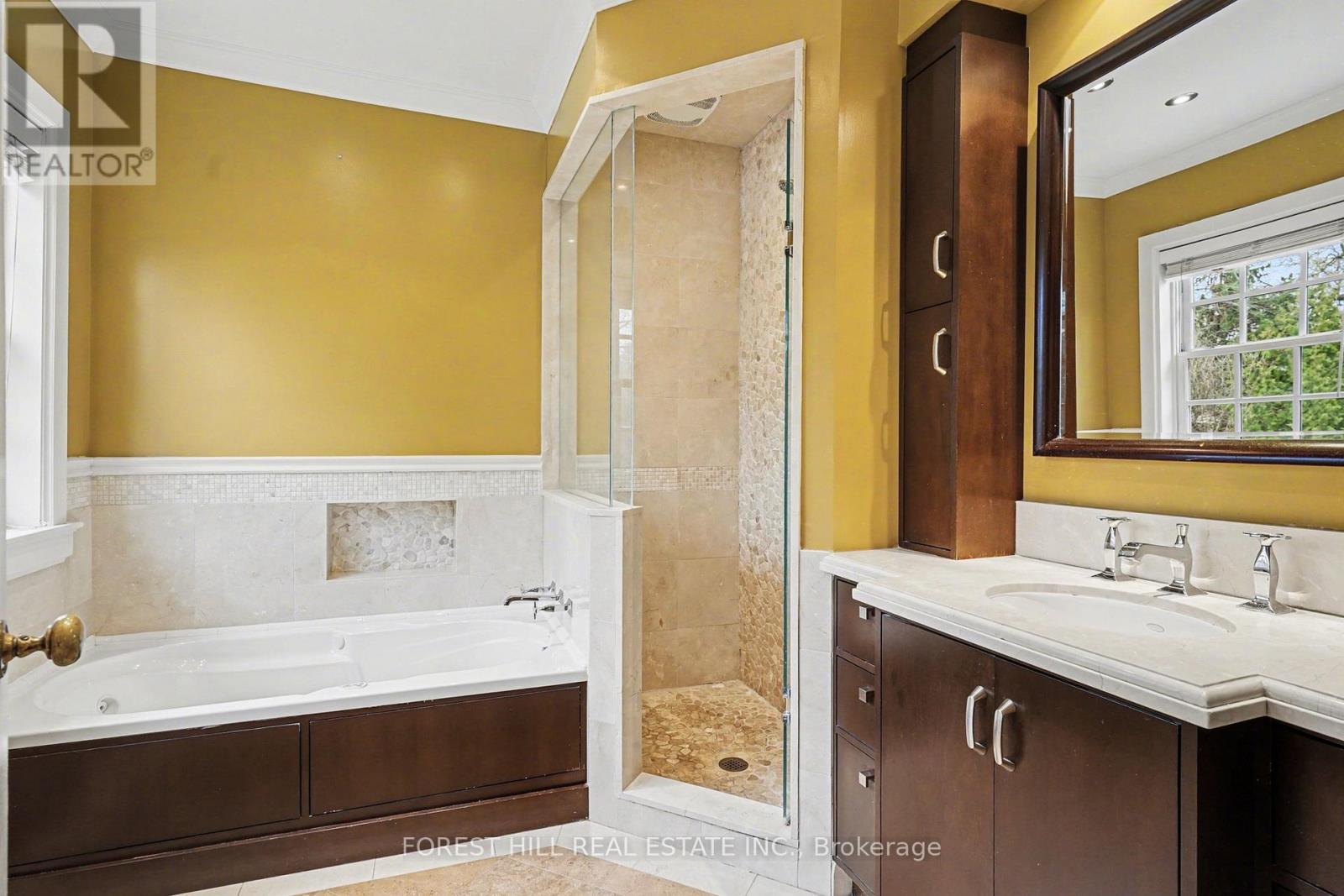 289 Glengrove Avenue, Toronto, Ontario  M5N 1W3 - Photo 23 - C12960040