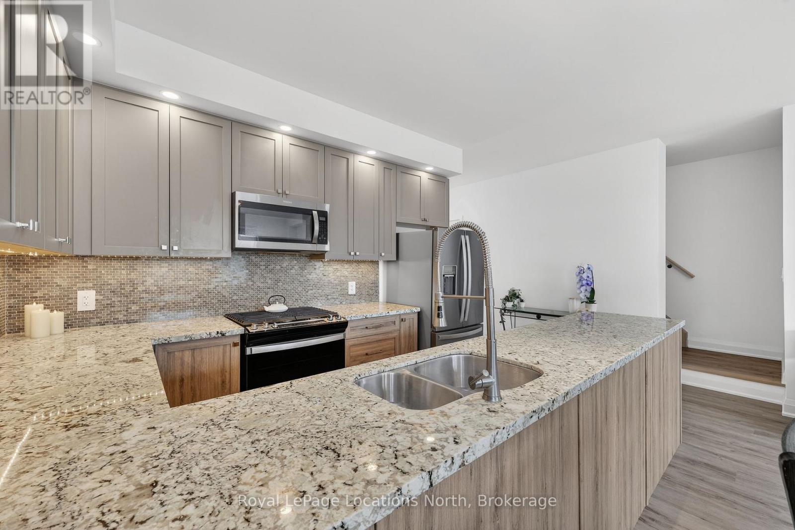 10 Allison Lane, Midland, Ontario  L4R 0H2 - Photo 5 - S12935102