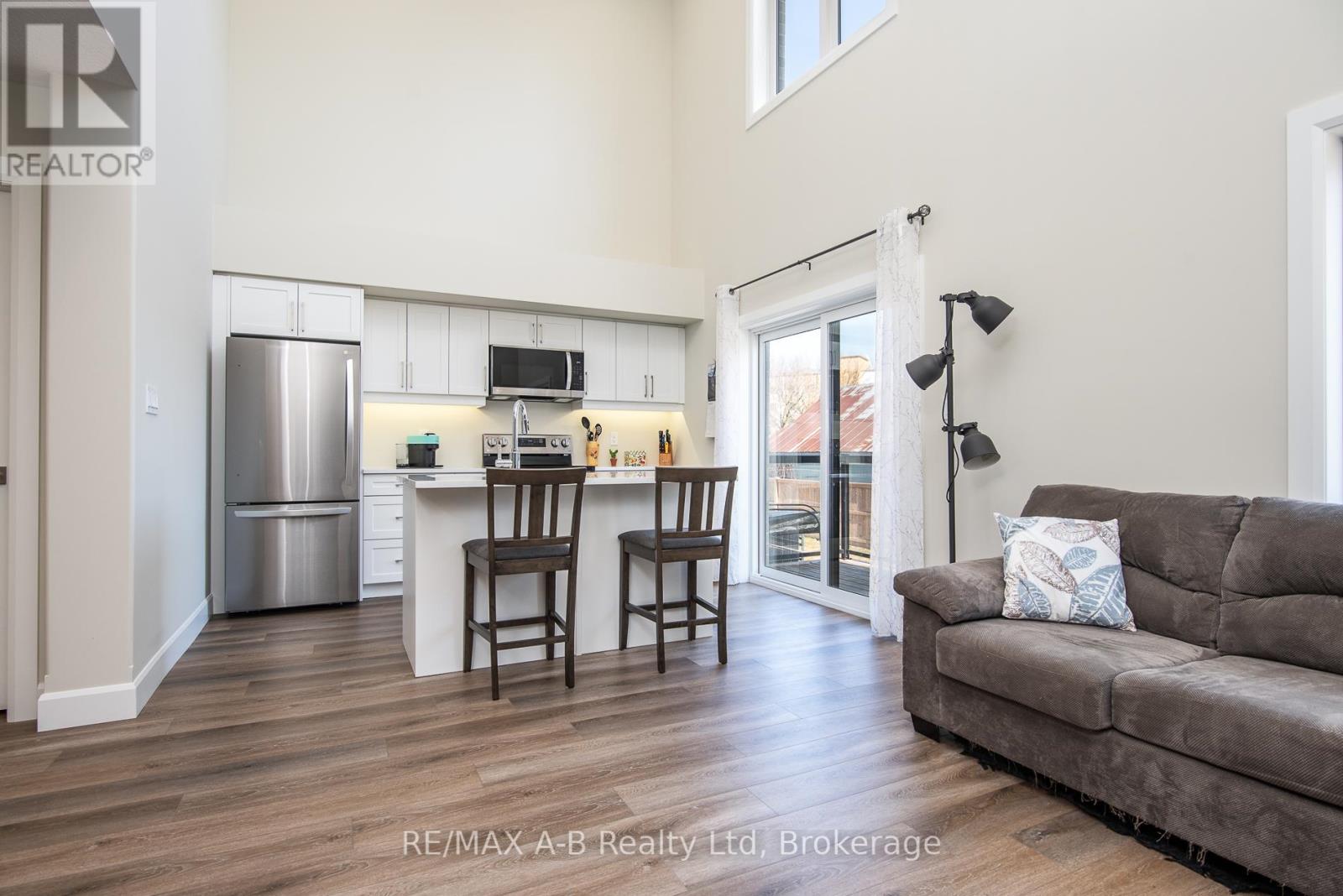 Unit #5 - 3202 Vivian Line 37 Lane, Stratford, Ontario N5A 0K6 - Photo 9 - X12863698