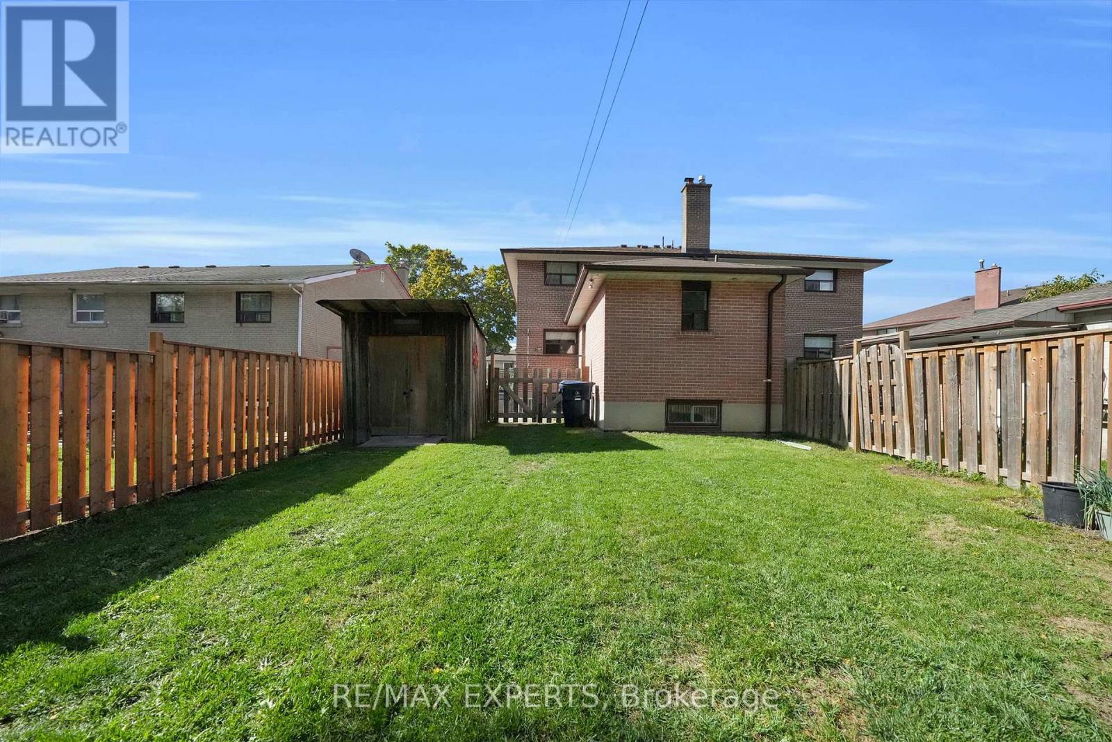 75 St Lucie Drive, Toronto, Ontario  M9M 1T1 - Photo 34 - W12940390