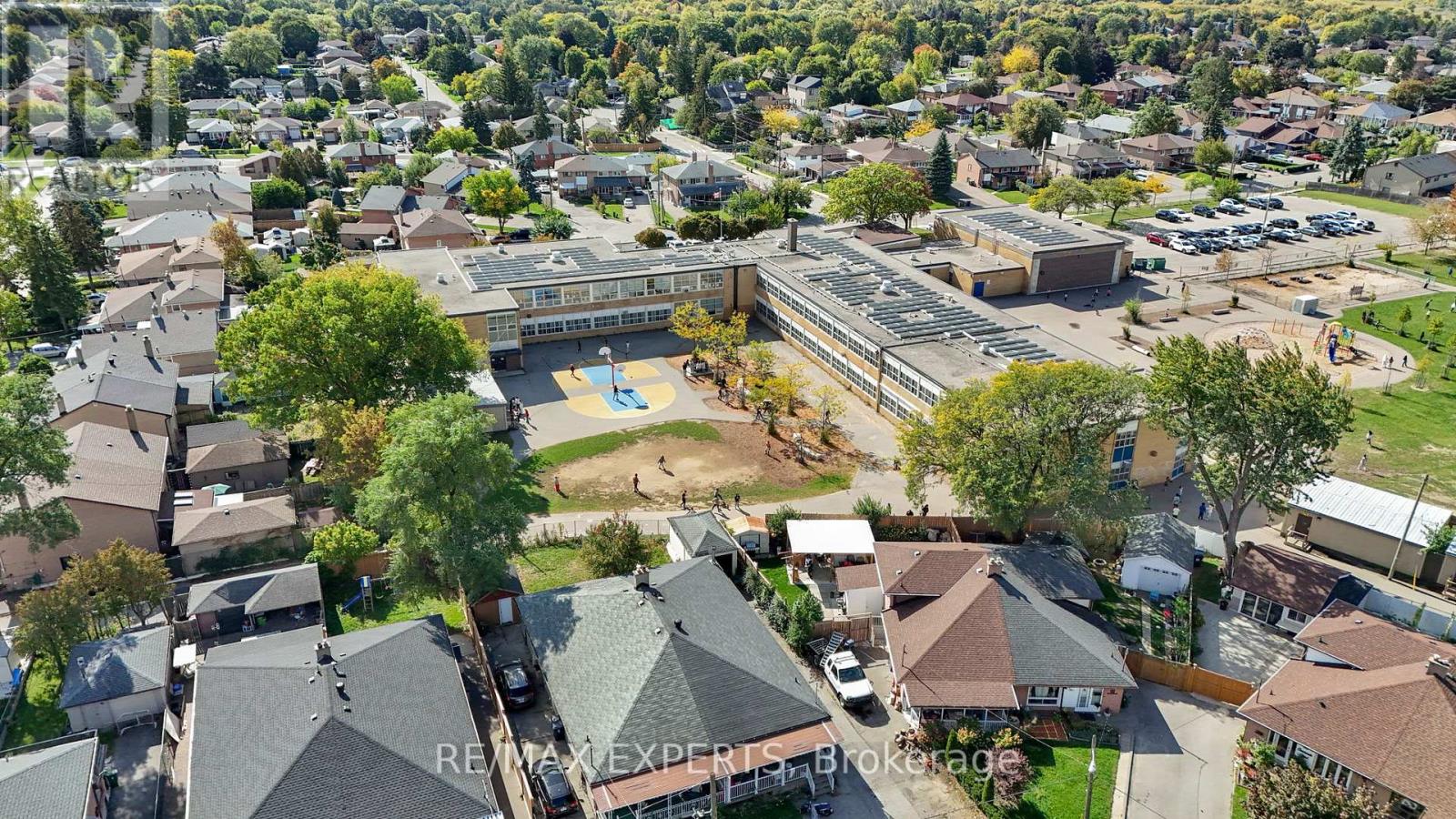 75 St Lucie Drive, Toronto, Ontario  M9M 1T1 - Photo 41 - W12940390